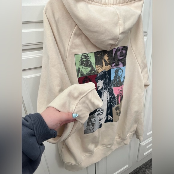 Taylor Swift ERAS TOUR Sweatshirt - Picture 5 of 9